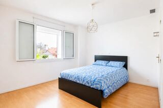  Propriété/château à vendre 5 pièces 130 m²