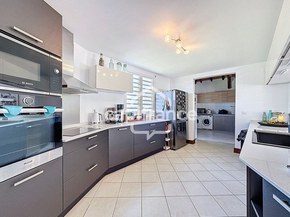 � vendre  Villa Lamentin (97129)