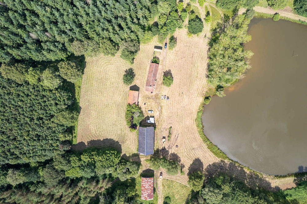 � vendre  Propri�t�/ch�teau Boussac (23600)