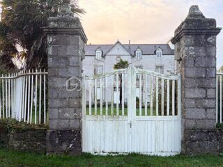  Propri�t�/ch�teau � vendre 15 + pi�ces 460 m�