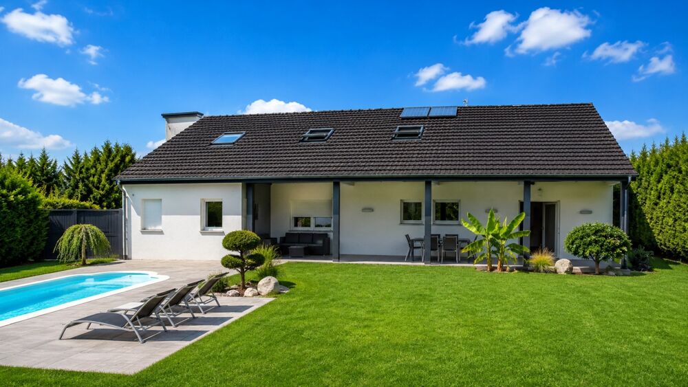 Dpt Moselle (57), à vendre proche de BITCHE maison P5 de 173,71 m² - Terrain de 1 700,00 m² - Plain pied