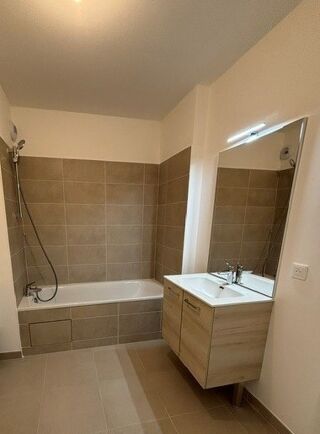  Appartement à louer 2 pièces 40 m²
