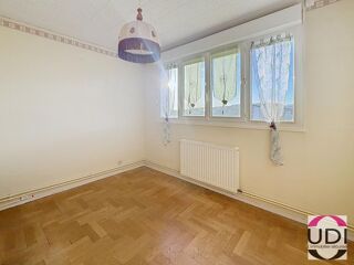  Appartement � vendre 4 pi�ces 87 m�