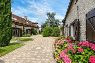  Propriété/château à vendre 14 pièces 355 m²