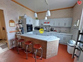  Propriété/château à vendre 12 pièces 282 m²