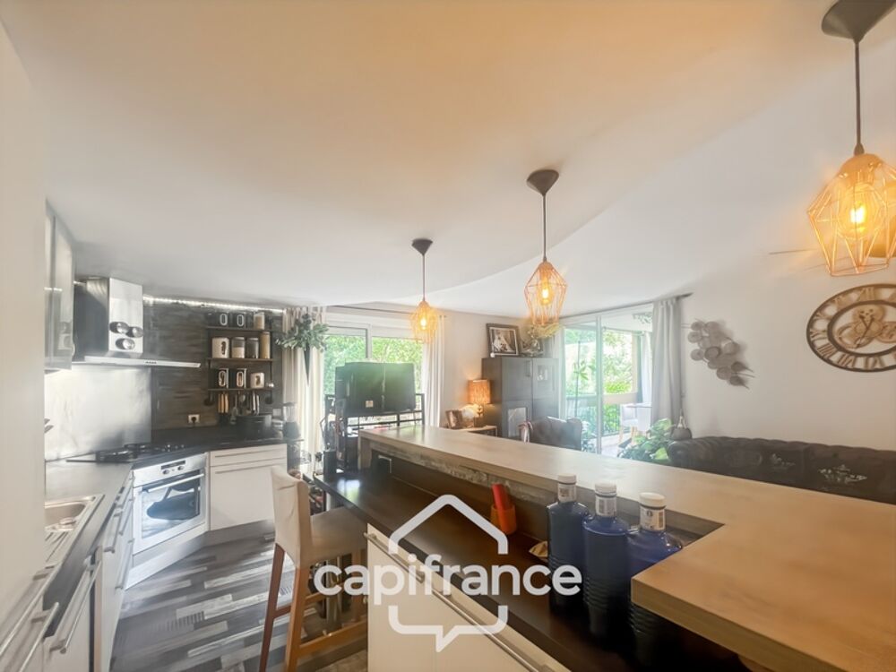 Vente Appartement Appartement à vendre 4 pièces LA SEYNE SUR MER (83), grand T4 de 81m2 - Loggia - Garage et Cave La seyne sur mer