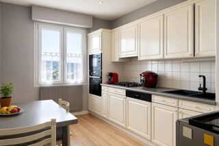  Appartement à vendre 5 pièces 93 m²