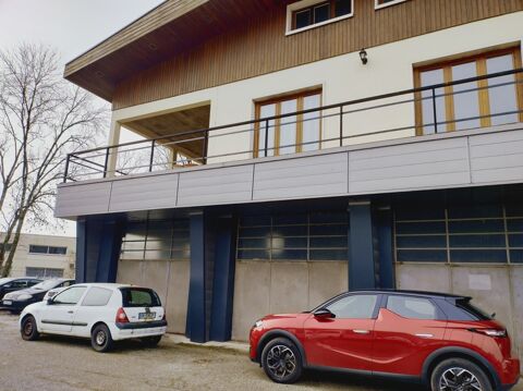 Dpt Savoie (73), à louer CHALLES LES EAUX Local commercial 180 m² 2340 73190 Challes les eaux