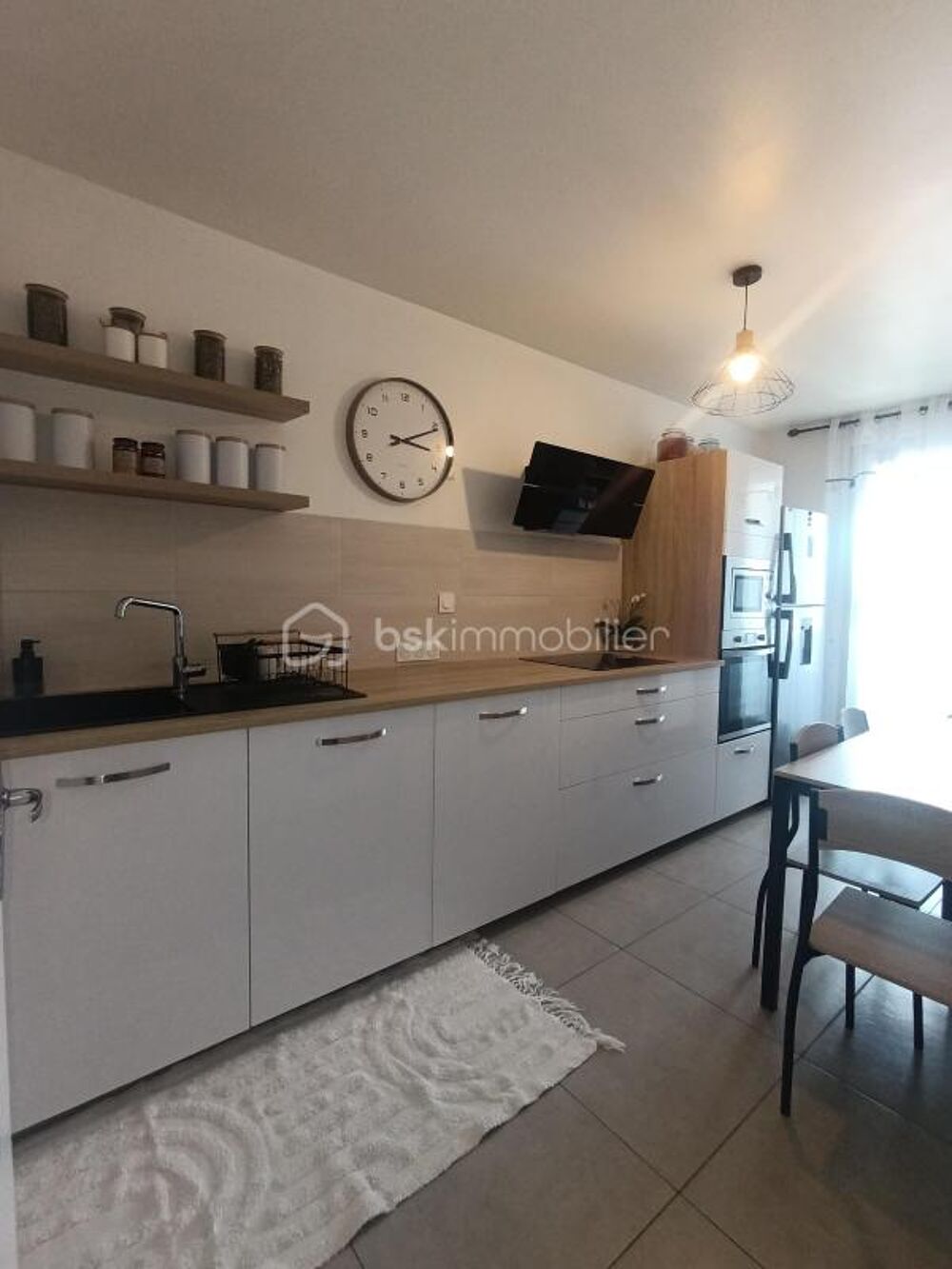 Appartement 80 m²  3 chambres  2 terrasses  Garage  Bagnols-sur-Cèze