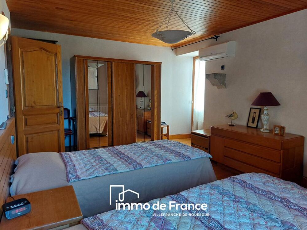 Vente Propriété/Château Ensemble immobilier en pierre avec terrain de 8 874 m² Martiel