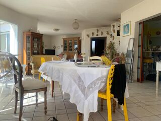  Maison  vendre 5 pices 195 m