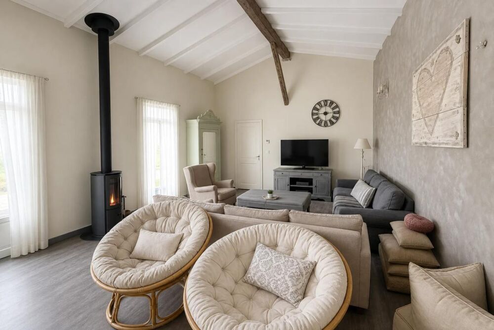 Vente Propriété/Château Majestueuse maison 245 m² avec jardin à Neuville Neuville de poitou