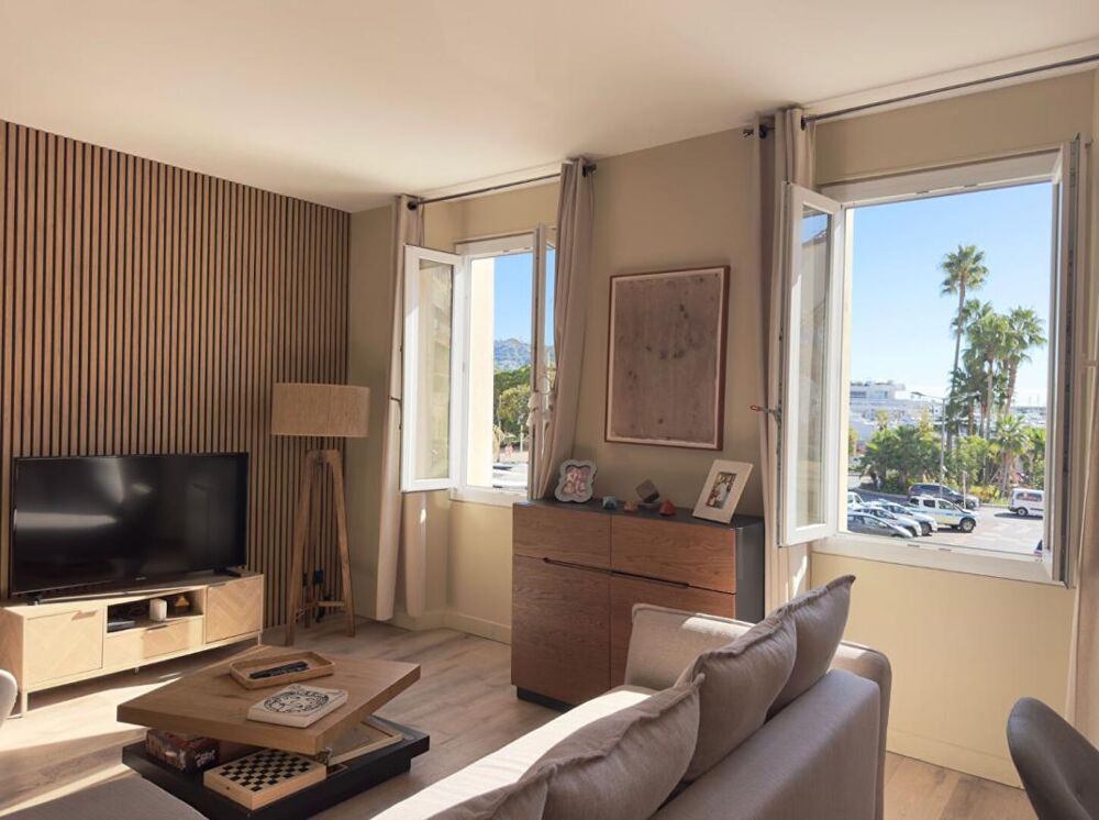 Appartement vue mer et port 2 pièces transformable en 3 pièces