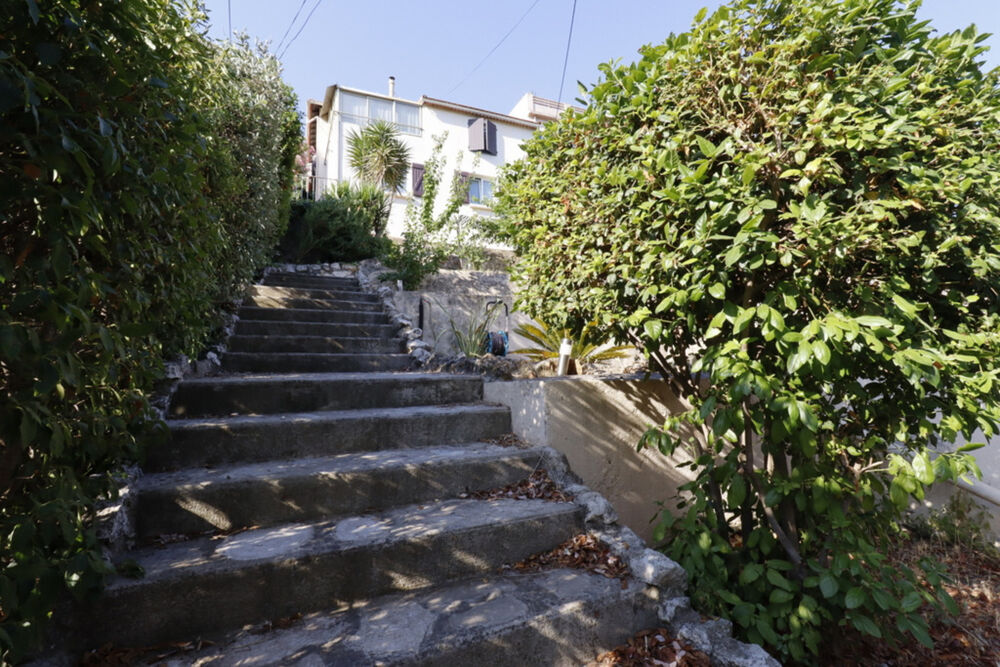 Vente Maison Dpt Bouches du Rhône (13), à vendre LA PENNE SUR HUVEAUNE VILLA P4 de 90 m² vue panoramique avec piscine,  studio en dépendance La penne sur huveaune