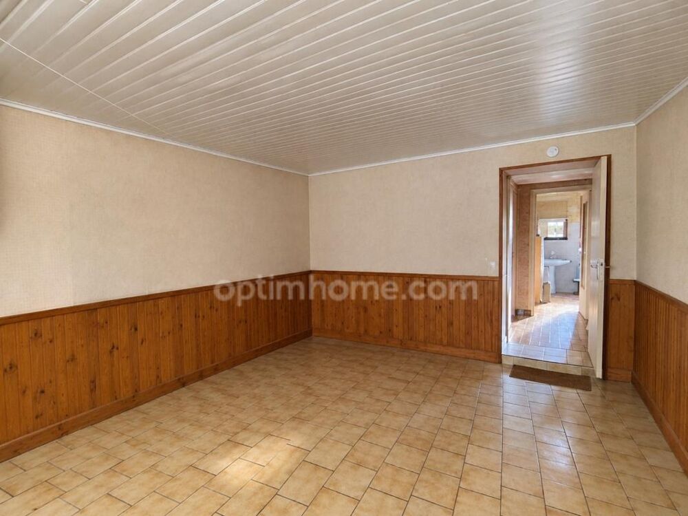 Vente Maison ROUSSINES 16310, maison avec garage, chai et grange, terrain 1985 m² Roussines