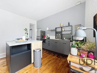  Appartement à louer 4 pièces 101 m²