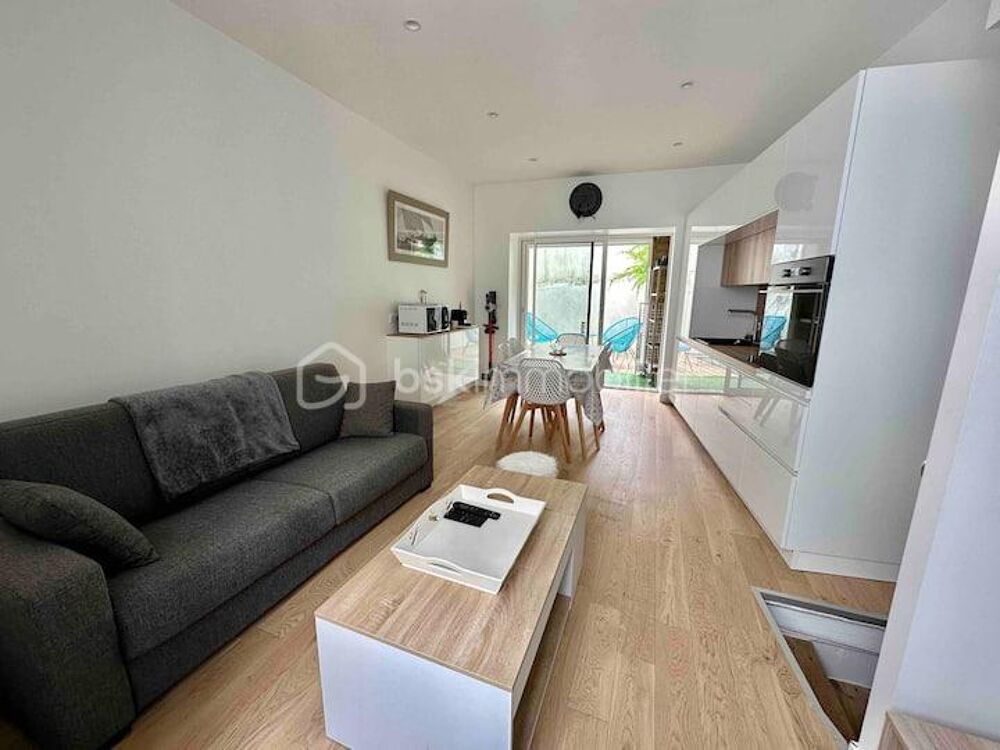 MAISON LES SABLES D'OLONNE / QUARTIER DU PASSAGE / 50mDU PORT ET 150M DE LA PLAGE
