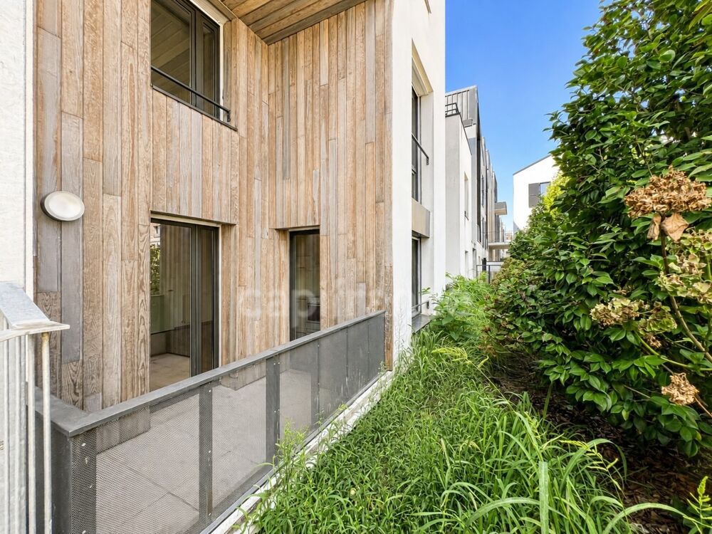 Appartement T3 en duplex avec terrasse au coeur des Bassins à flot - Bordeaux (33)