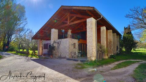   A vendre MONTEGUT LAURAGAIS (31) - Grange r�nov�e de 130 m� - 4 chambres - Piscine - Terrain 5500 m� Maison - 5 pi�ce(s) - 130 m�