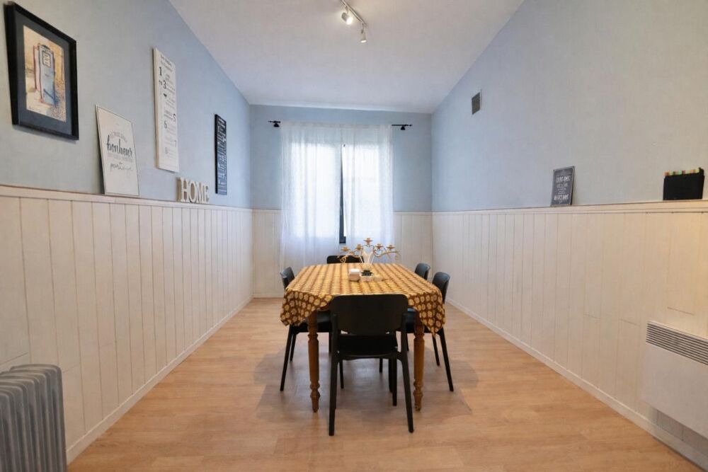 Maison Azillanet 7 pièce(s) 150 m2