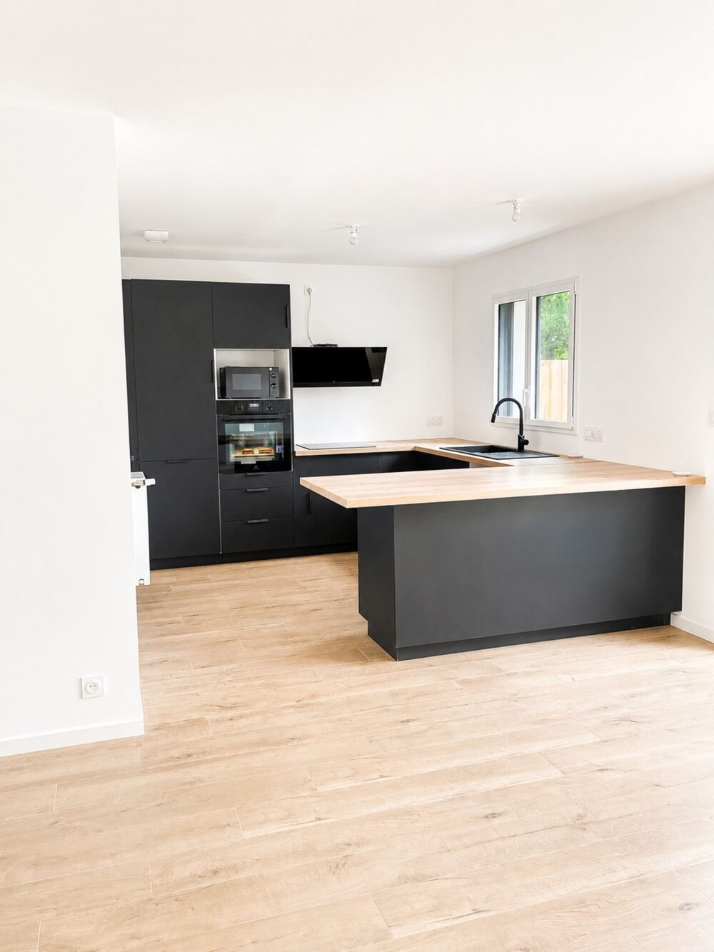 Maison de plain-pied de 102 m² LANNILIS (29)