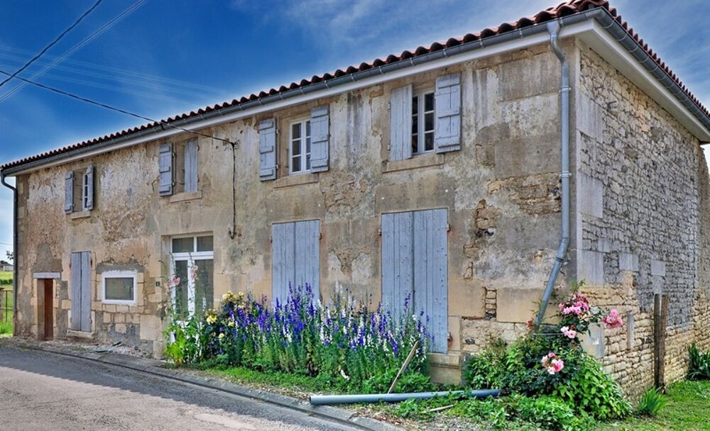 Vente Maison LONGÈRE DE CHARME DE 123M2 À RÉNOVER , VUE DEGAGEE – POTENTIEL GÎTE TOURISTIQUE Saint sulpice de cognac
