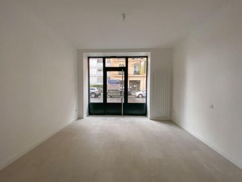 m&eacute;tro convention Boutique 24 m&sup2; 1284 75015 Paris