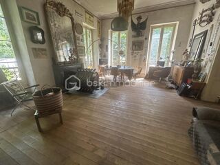  Propriété/château à vendre 9 pièces 300 m²