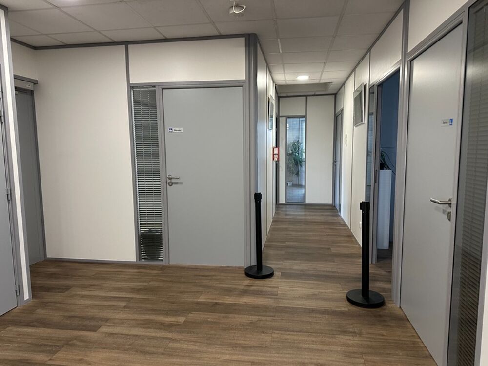   bureaux à louer CHASSE SUR RHONE (38), bureaux de 12m² à louer dans centre médical avec du stationnement et une très belle visib Chasse sur rhone