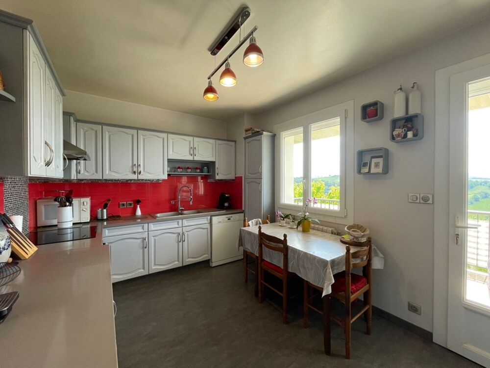 MAISON T9 240 m2 AVEC STUDIO