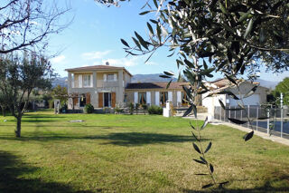  Villa à vendre 5 pièces 220 m²