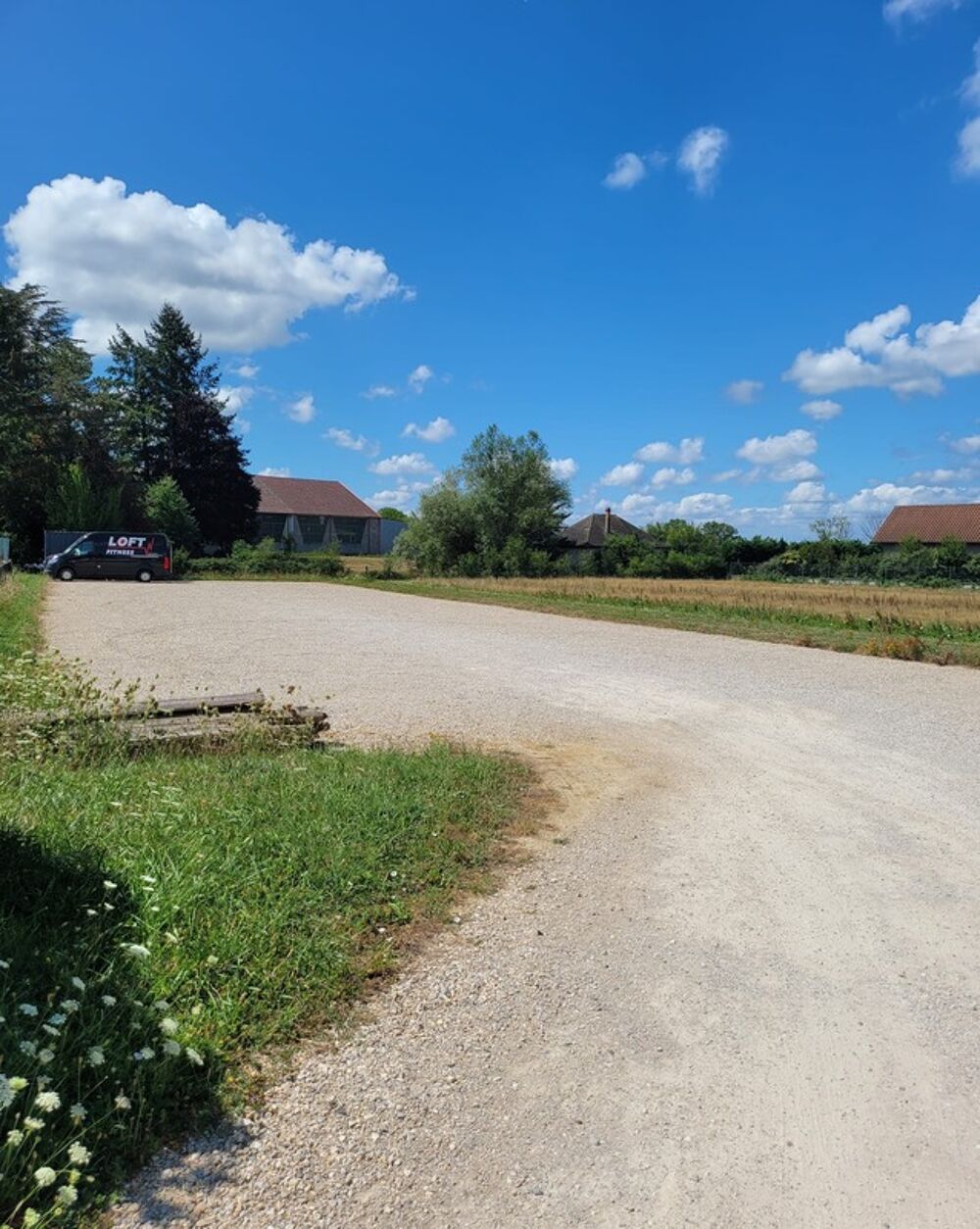   Terrain à vendre de 1100m2  AMBRONAY (01) 