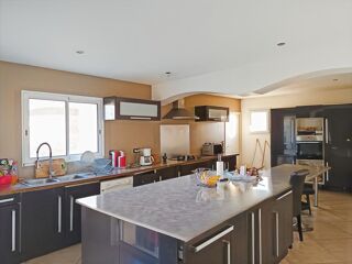  Maison  vendre 7 pices 195 m