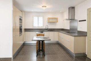 Maison 7 pièces 110 m² · à Val-de-Livenne · 110 m² · 269 000 €