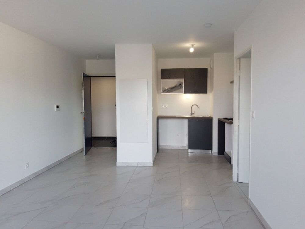 Location Appartement T2 avec terrasse et parkings à ST CYR SUR MER Saint cyr sur mer