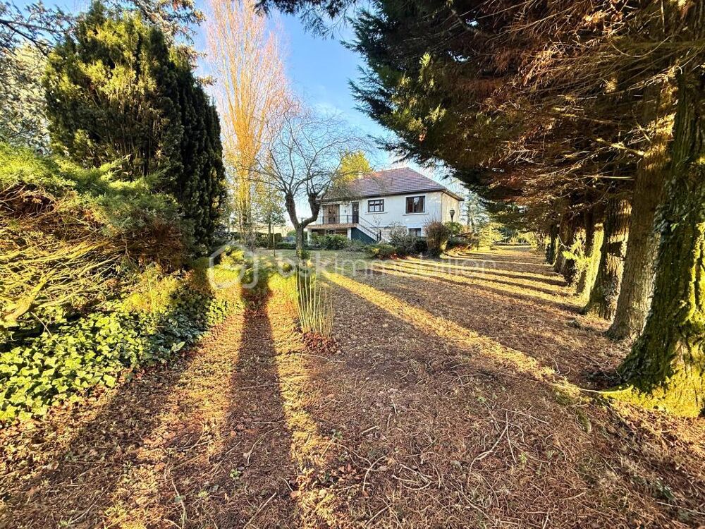 Maison familiale édifiée sur une parcelle de 1780m2