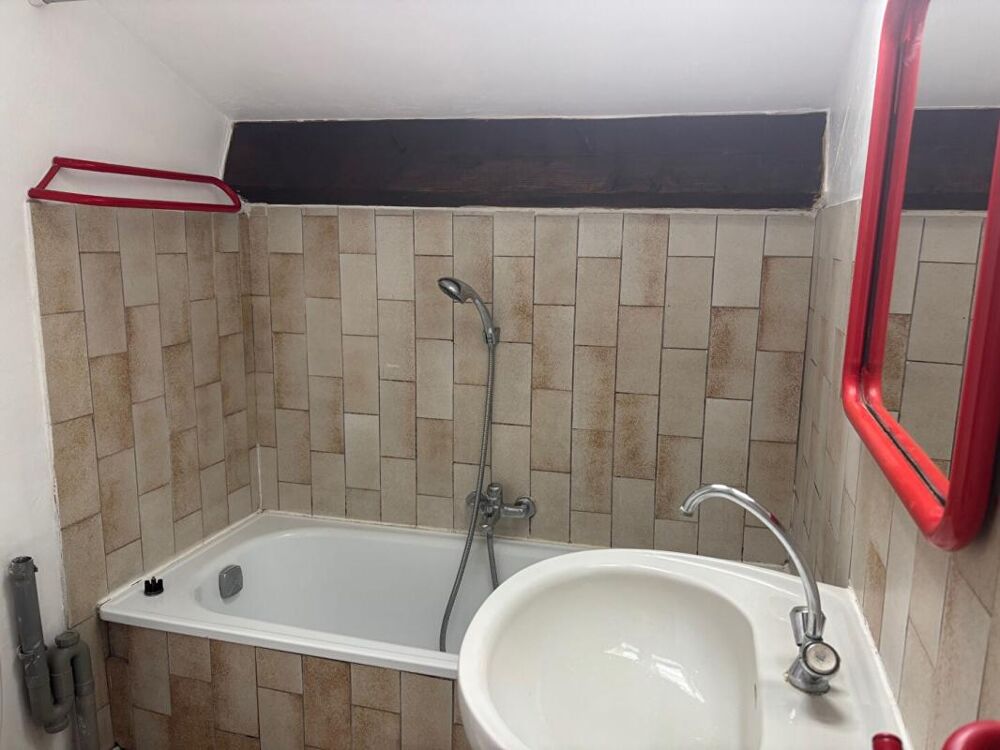 Vente Appartement Appartement au calme à Lyon 7 de 39,84 m² au sol, 24.69 m2 Loi Carrez Lyon 7