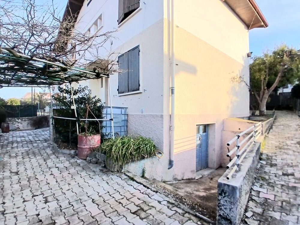 Vente Appartement Appartement Aix Les Bains 2 pièce(s) 63.40 m2 Aix les bains