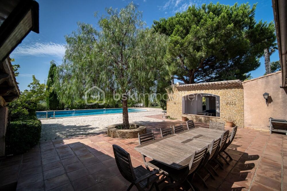 � vendre  Propri�t�/ch�teau La Cadi�re-d'Azur (83740)