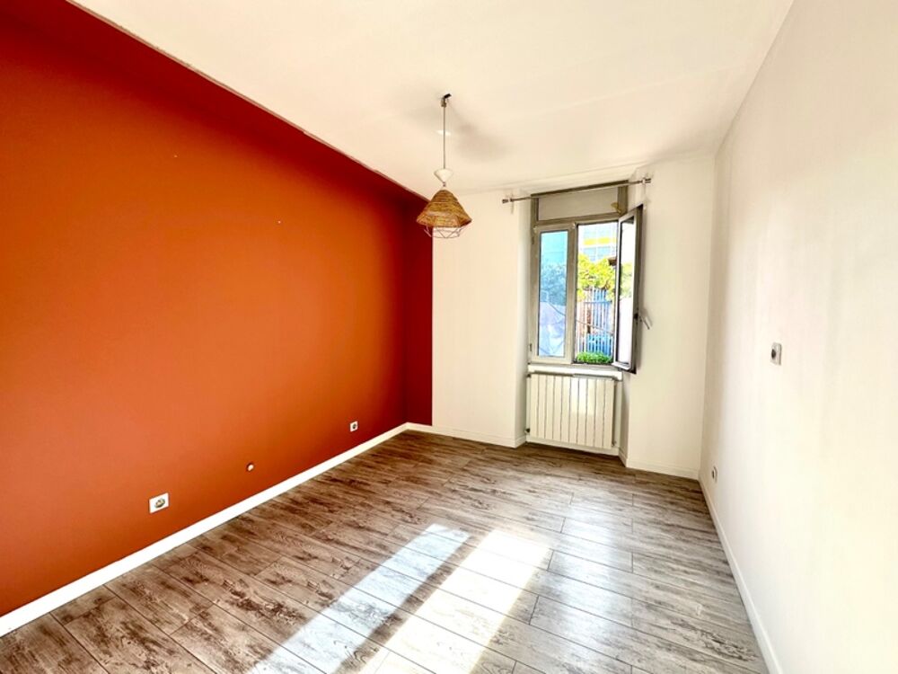 Marseille 10 ème, Quartier Saint Loup, T4 de 95m2, Dernier étage, Lumineux dans une petite copropriété
