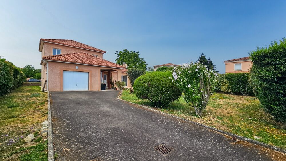 Maison à vendre 5 pièces, 4 chambres avec jardin et garage à LALOUBERE (65)