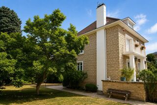  Maison à vendre 8 pièces 227 m²