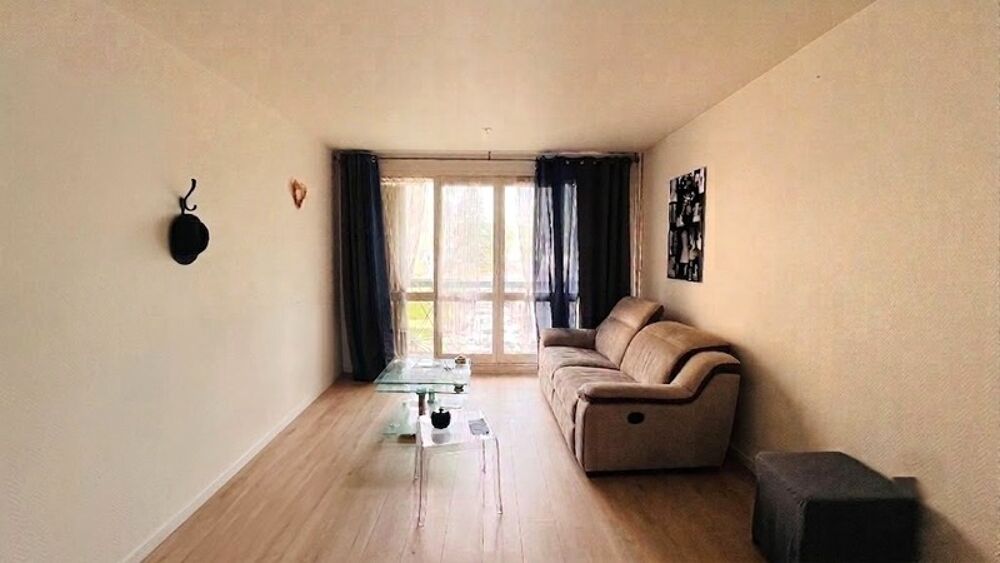 Dpt Finistère (29), A vendre QUIMPER Ouest, Appartement type 3 de 64 m² habitable avec trois balcons - Cave