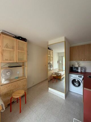  Appartement à louer 1 pièce 19 m²