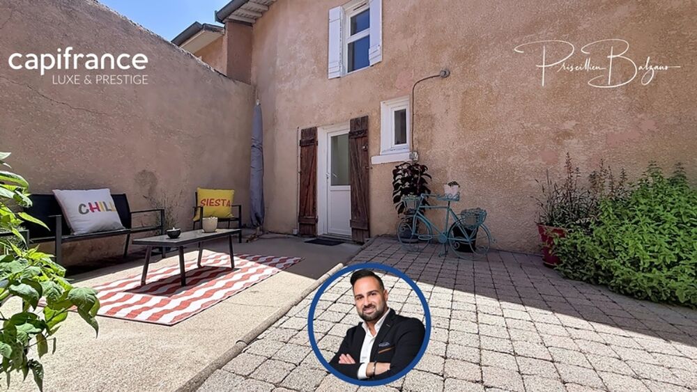 Vente Maison Maison à vendre 4 pièces SAINT GENIS LES OLLIERES (69) – Le charme d'une maison de village avec cour intimiste, garage et vie à Saint genis les ollieres