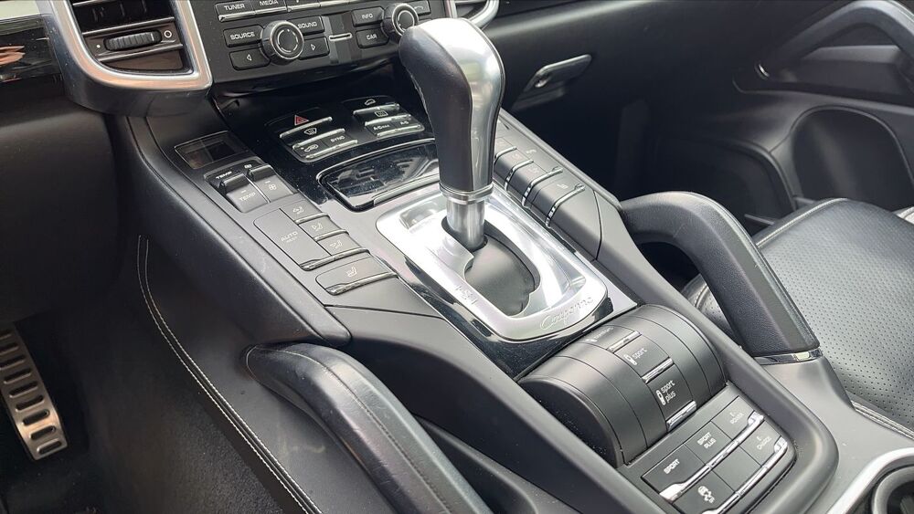 Cayenne S II 3.0 416 e-Hybrid 4x4 Tiptonic 8 Platinium - Automatique 2016 occasion 42000 Saint Etienne