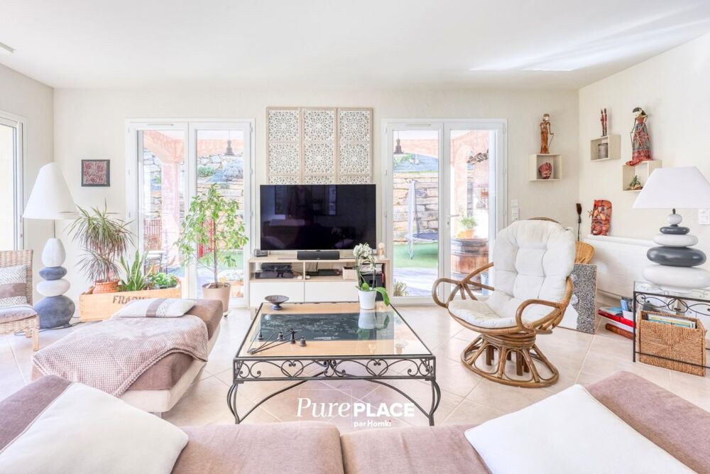 � vendre  Maison La Cadi�re-d'Azur (83740)