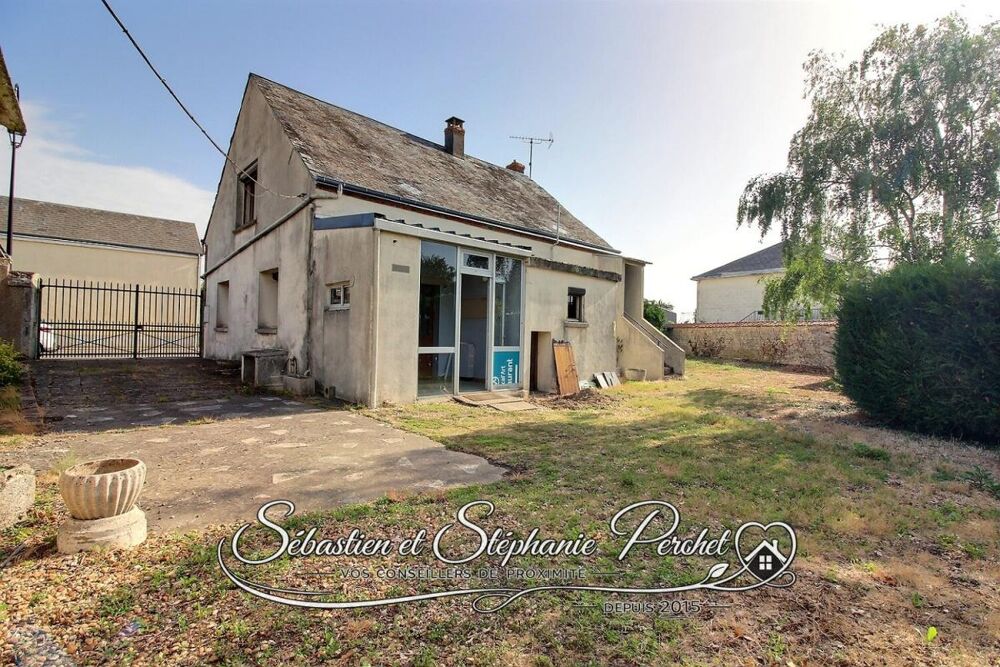 EXCLUSIVITÉ - Maison à rénover 3 chambres avec dépendances sur terrain d'environ 1042 m2