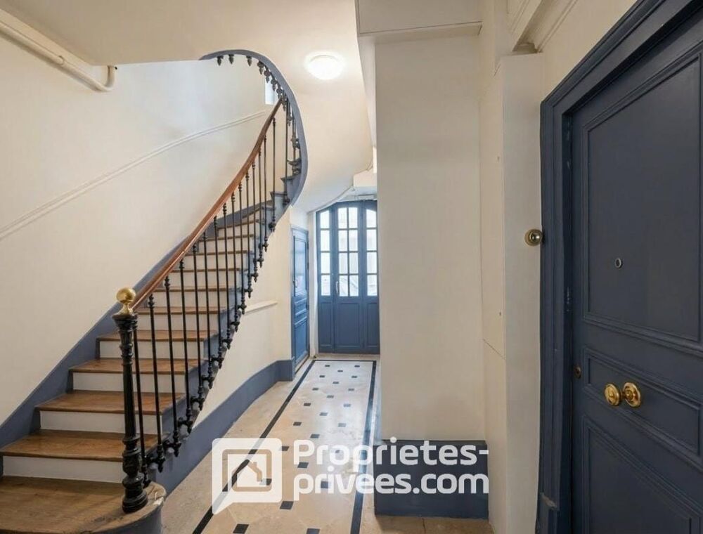 Vente Appartement Quartier des Abbesses - Studio - 11.55 m2 Paris 18