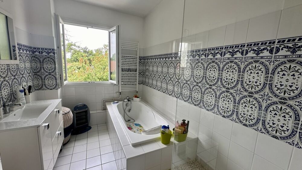 � vendre  Maison Martignas-sur-Jalle (33127)